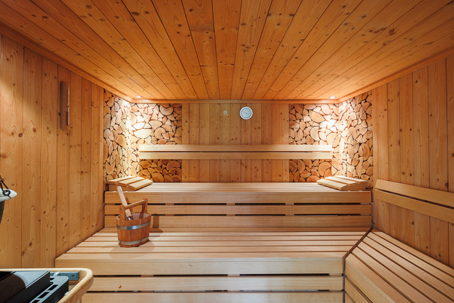 Sauna mit 85°C und Dampfbad mit 47°C